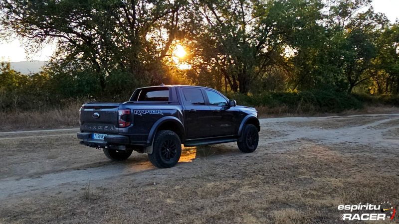 Ford Ranger Raptor 30