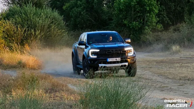 Ford Ranger Raptor 42