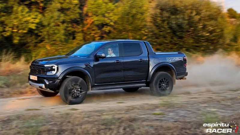 Ford Ranger Raptor 43