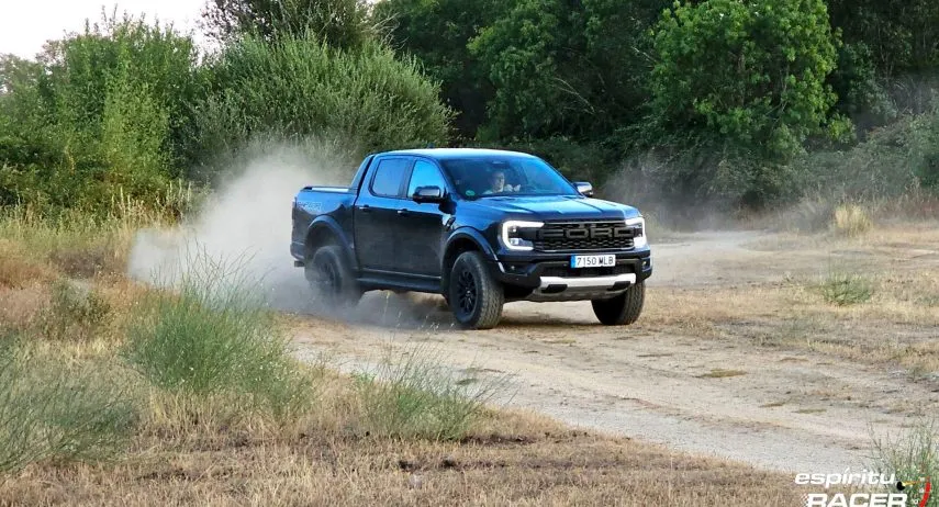 Ford Ranger Raptor 47