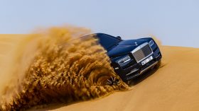 Rolls Royce Cullinan en desierto 20