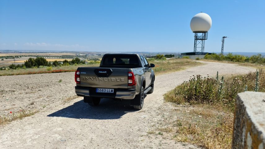 Toyota Hilux Invincible 2 8D Prueba (2)