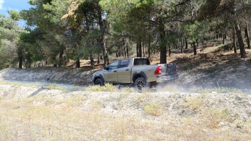 Toyota Hilux Invincible 2 8D Prueba (30)