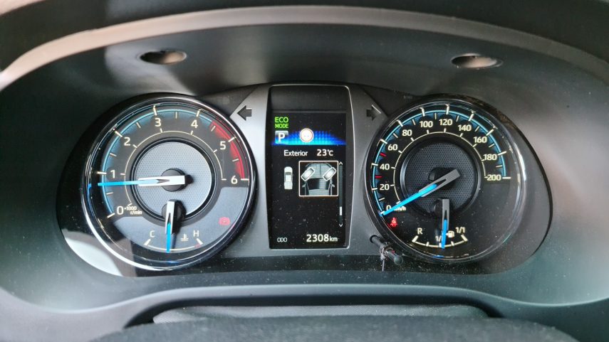 Toyota Hilux Invincible 2 8D Prueba (37)