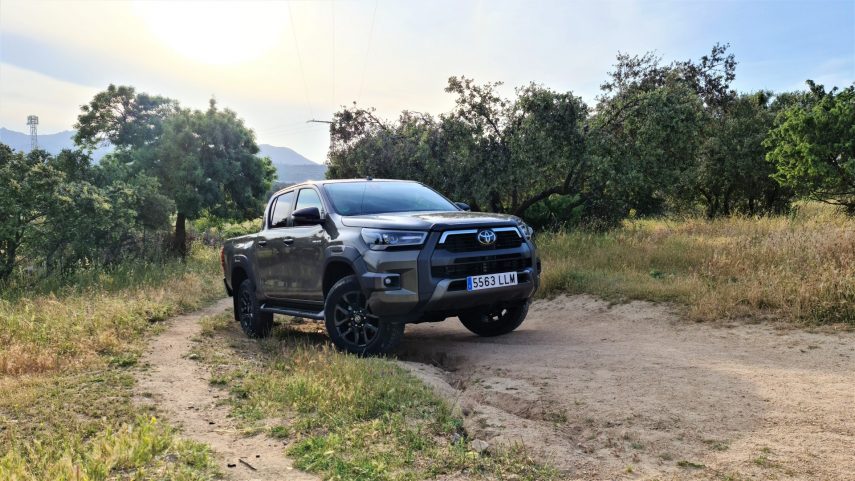 Toyota Hilux Invincible 2 8D Prueba (9)