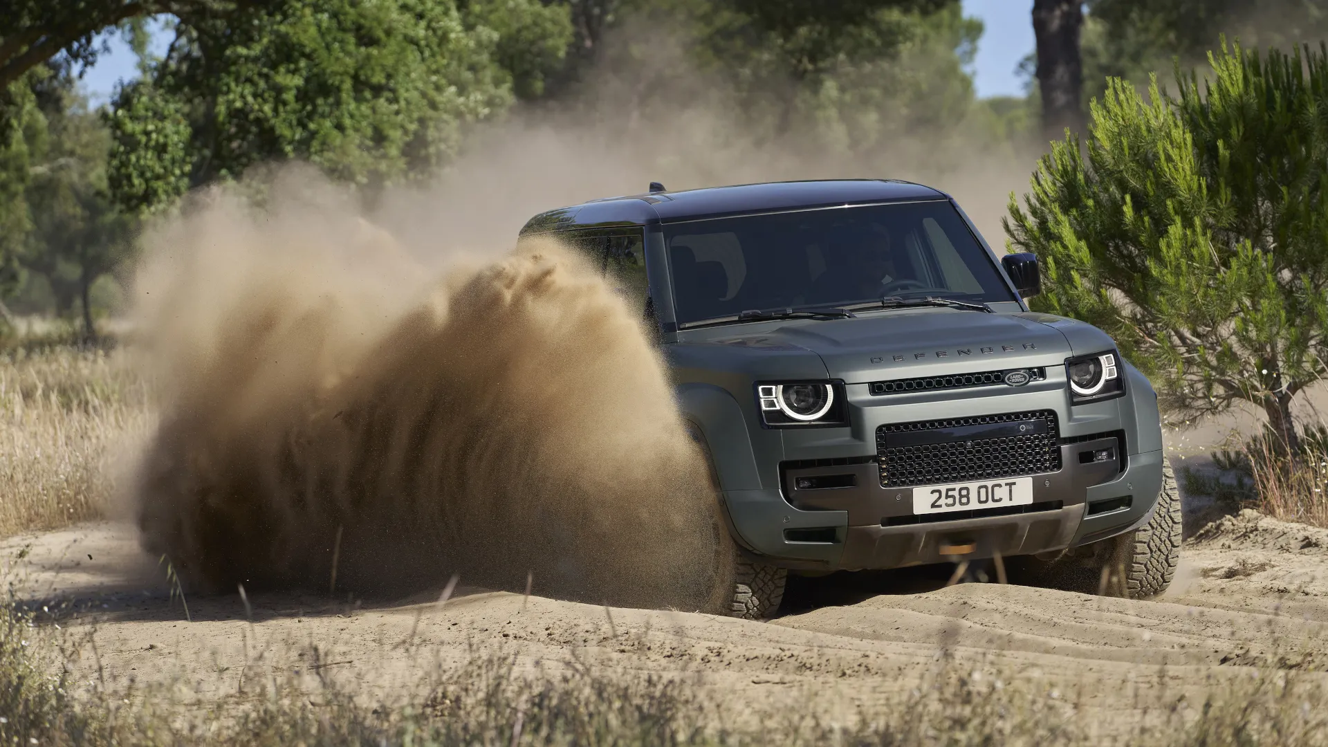 El Defender OCTA será el representante de Land Rover en competición, incluido el Dakar