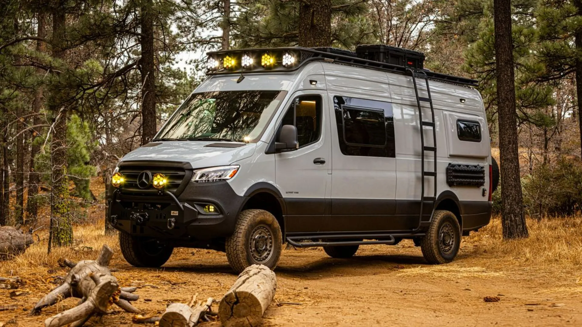 Convierten a la Mercedes-Benz Sprinter en una compleja todoterreno