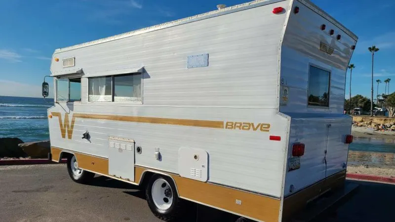 Winnebago Brave 1972 (2)