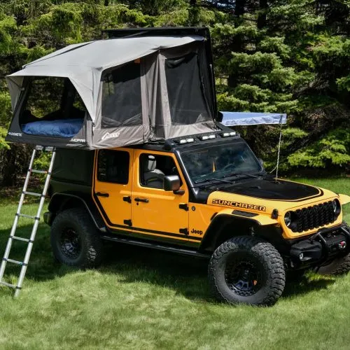Awning and RoofTop Tent by MOPAR y Domestic (1)