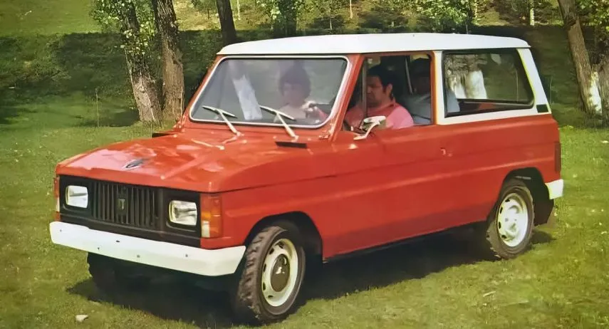 Dacia Duster 1989 (1)