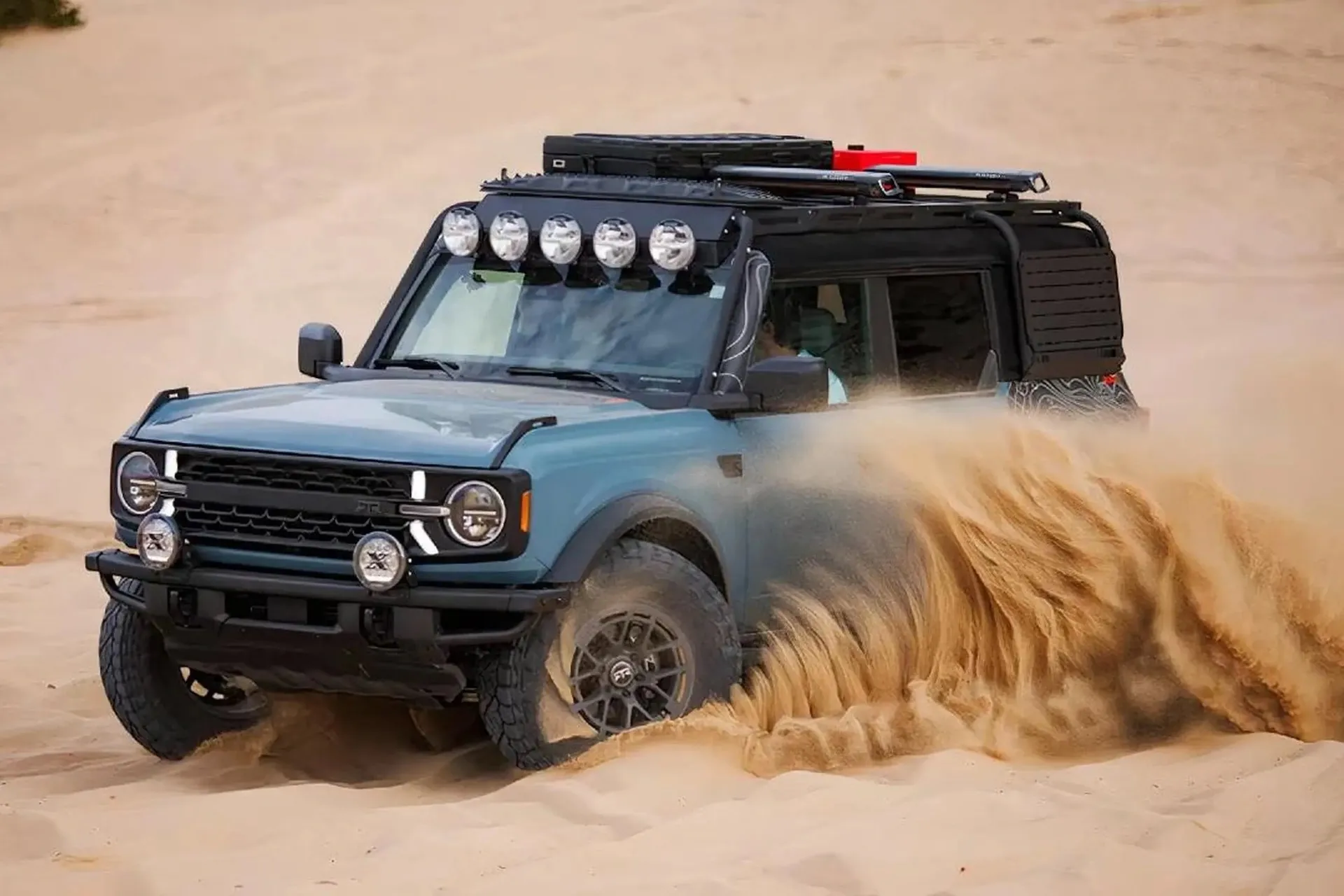 Hacia tierras desconocidas con el Ford Bronco RTR ROVR