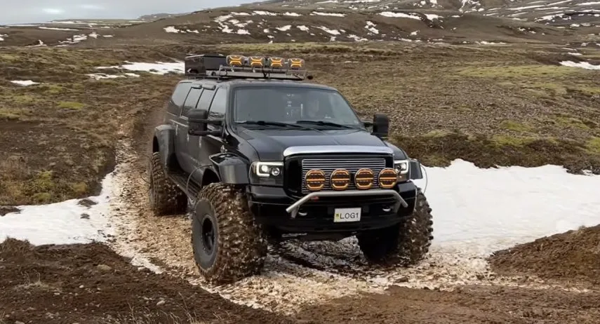 Ford F350 Harley Davidson Edition Artic Truck