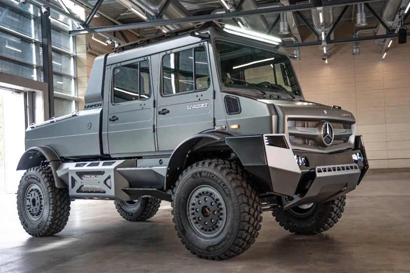 Mercedes Benz Ultra Luxury Unimog (1)