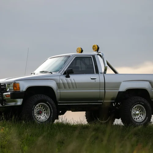 Toyota Pick up V8 Lexus (1)