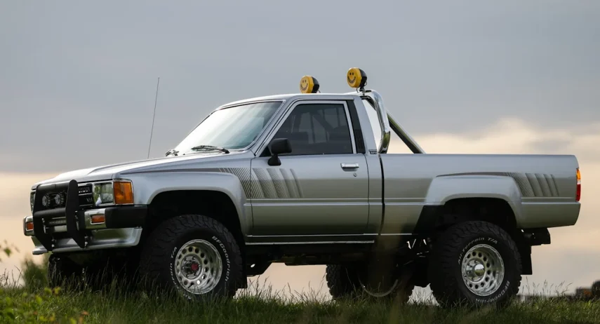 Toyota Pick up V8 Lexus (1)