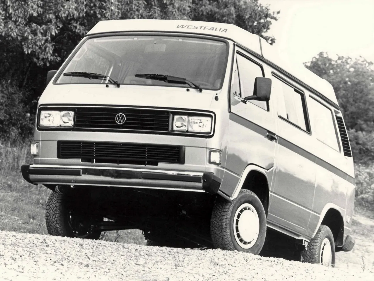 Aventura del día: Volkswagen T3 Syncro Westfalia (1985)